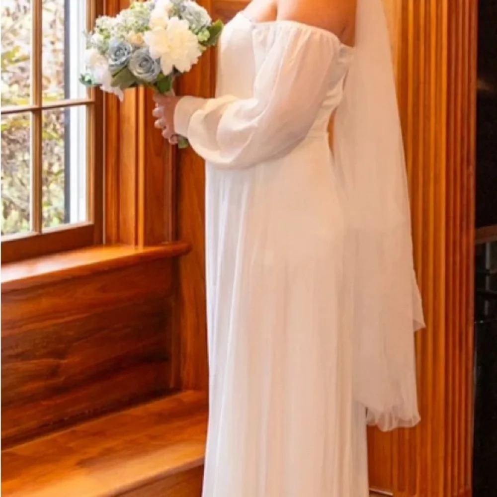Lulus Wm's Feel the Romance White Off-the-Shoulder Chiffon Maxi Dress Sz L #613 - Picture 8 of 8